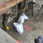 एउटै घरबाट २४ शव फेला, अझै खोजी कार्य जारी